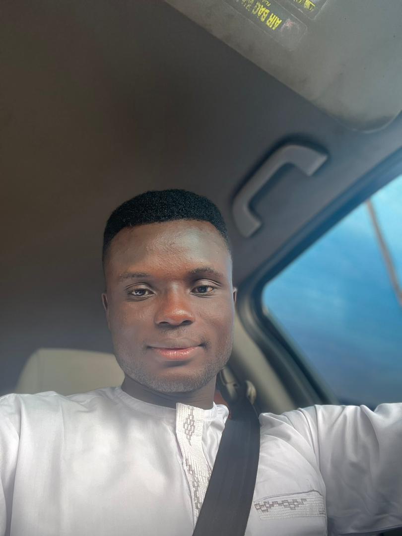 Portrait of Samuel Epouwei